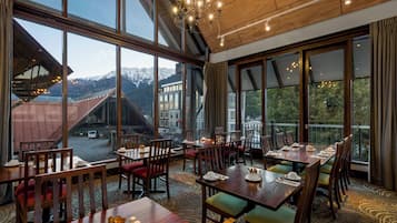 Breakfast and dinner served, local cuisine