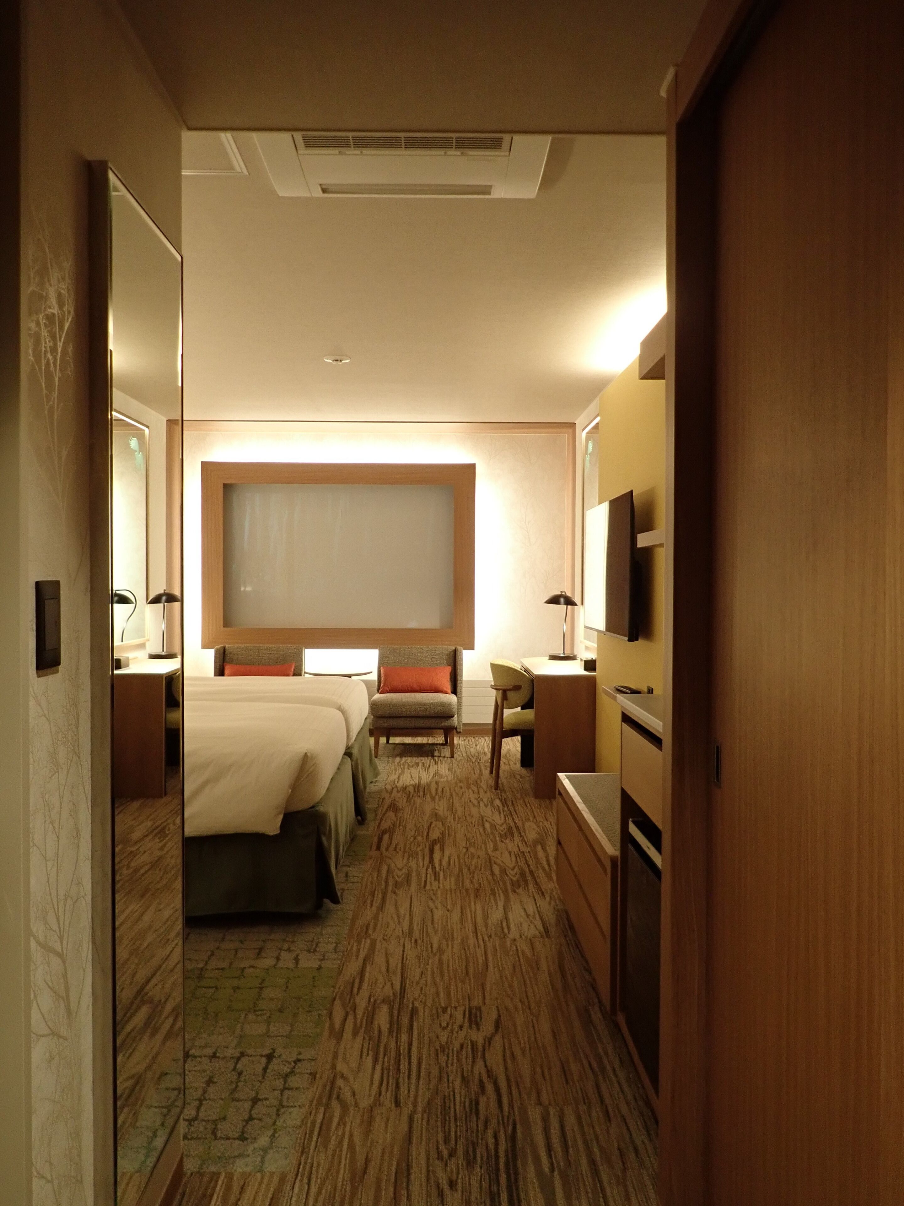 Deluxe kamer, niet-roken | Luxe beddengoed, verduisterende gordijnen, een strijkplank/strijkijzer