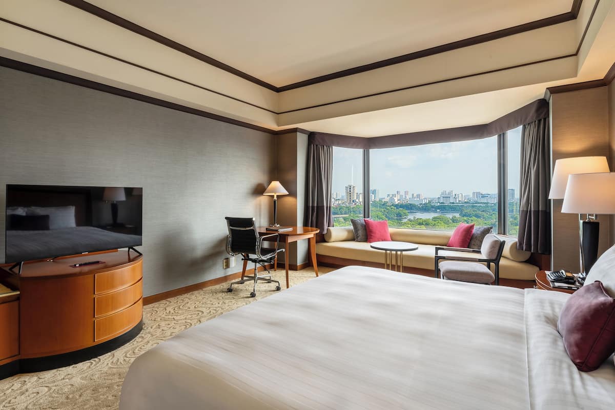 Grand Deluxe King Room