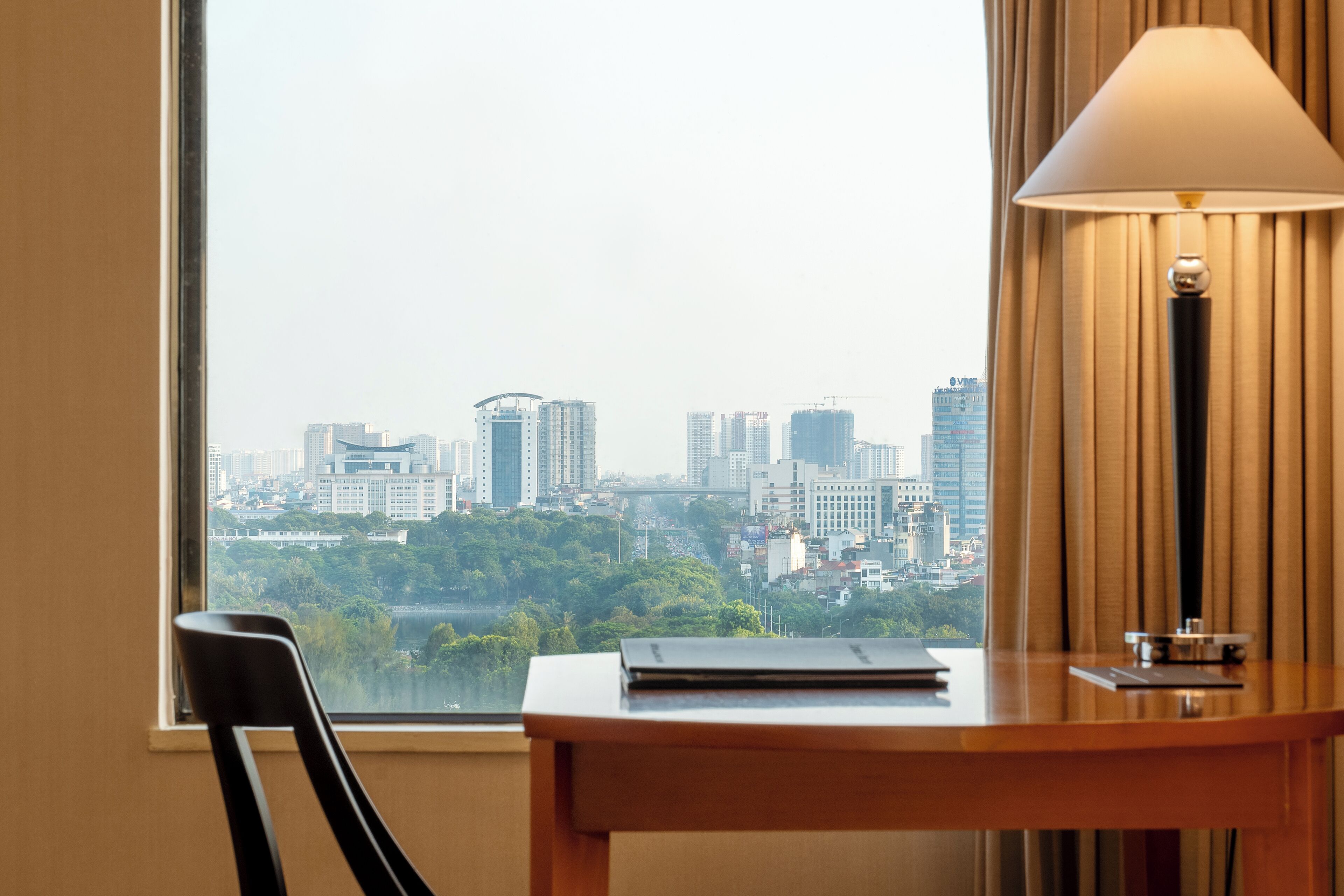 1 bedroom, premium bedding, minibar, in-room safe