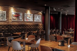 Breakfast, lunch and dinner served