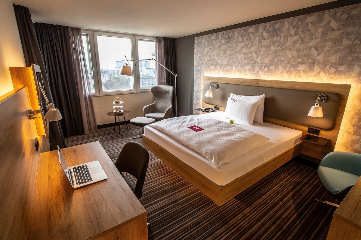 Superior Double Room | In-room safe, desk, blackout curtains, soundproofing