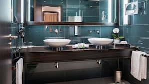 Suite - Leoso Hotel Leverkusen (Leverkusen)
