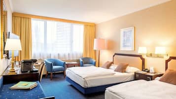 Pengeskab på værelset, skrivebord, strygejern/strygebræt, gratis Wi-Fi