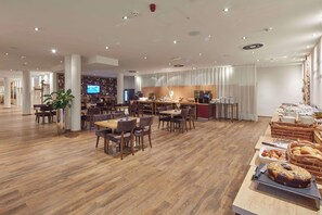 Daily buffet breakfast for a fee - Best Western Hotel Trier City (Trier)