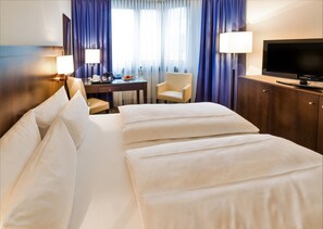 Hypo-allergenic bedding, desk, blackout curtains, iron/ironing board - Best Western Hotel Trier City (Trier)