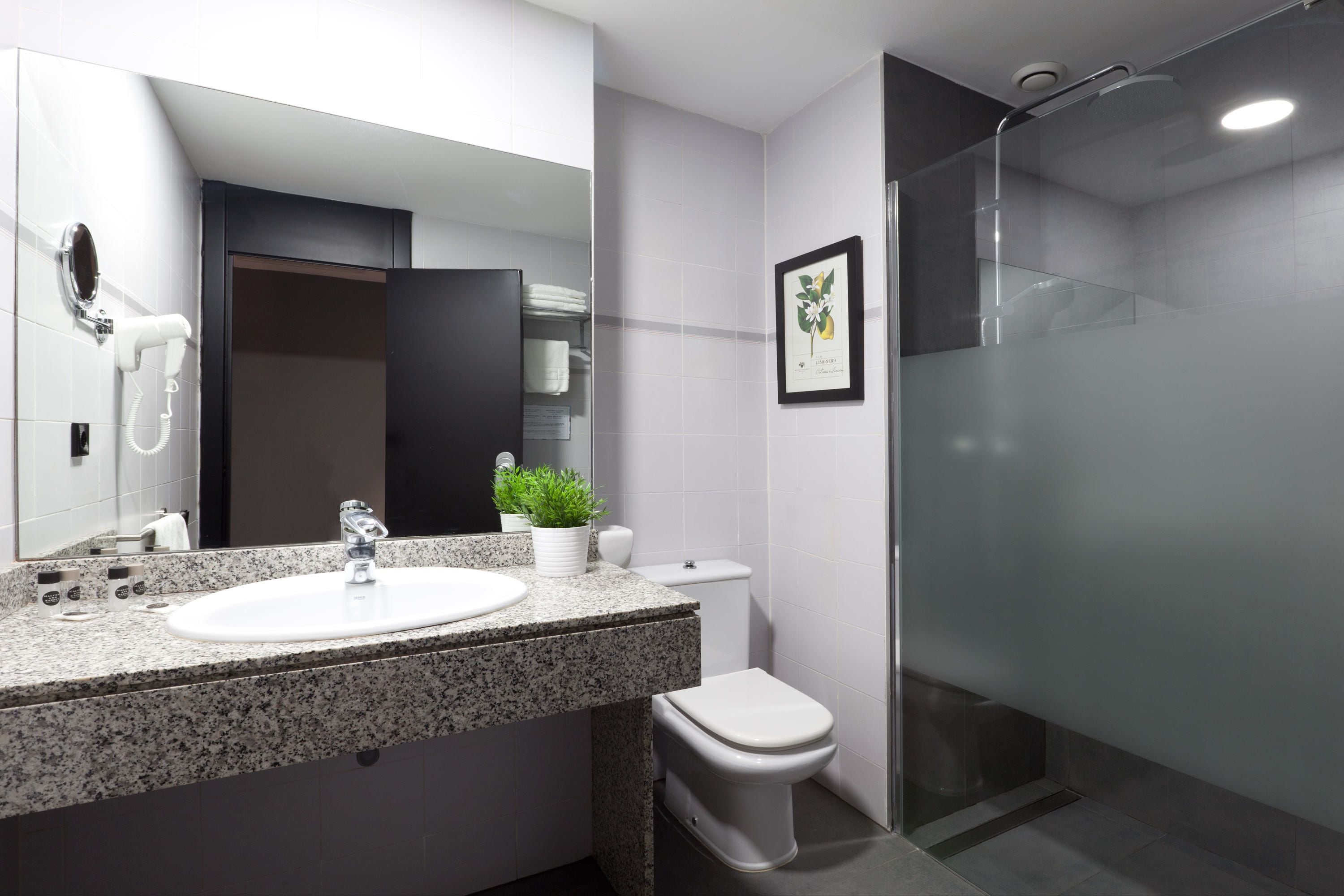 double room | 1 bedroom, in-room safe, desk, blackout curtains