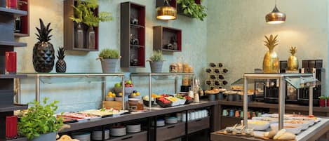 Daily buffet breakfast (EUR 15 per person)