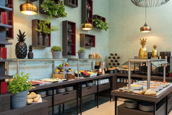 Daily buffet breakfast for a fee