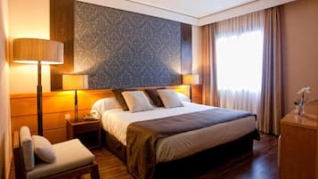 Standaard kamer | Tempur Pedic-bedden, een minibar, een kluis op de kamer