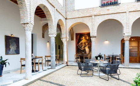 Restaurant. NH Collection Palacio de Córdoba