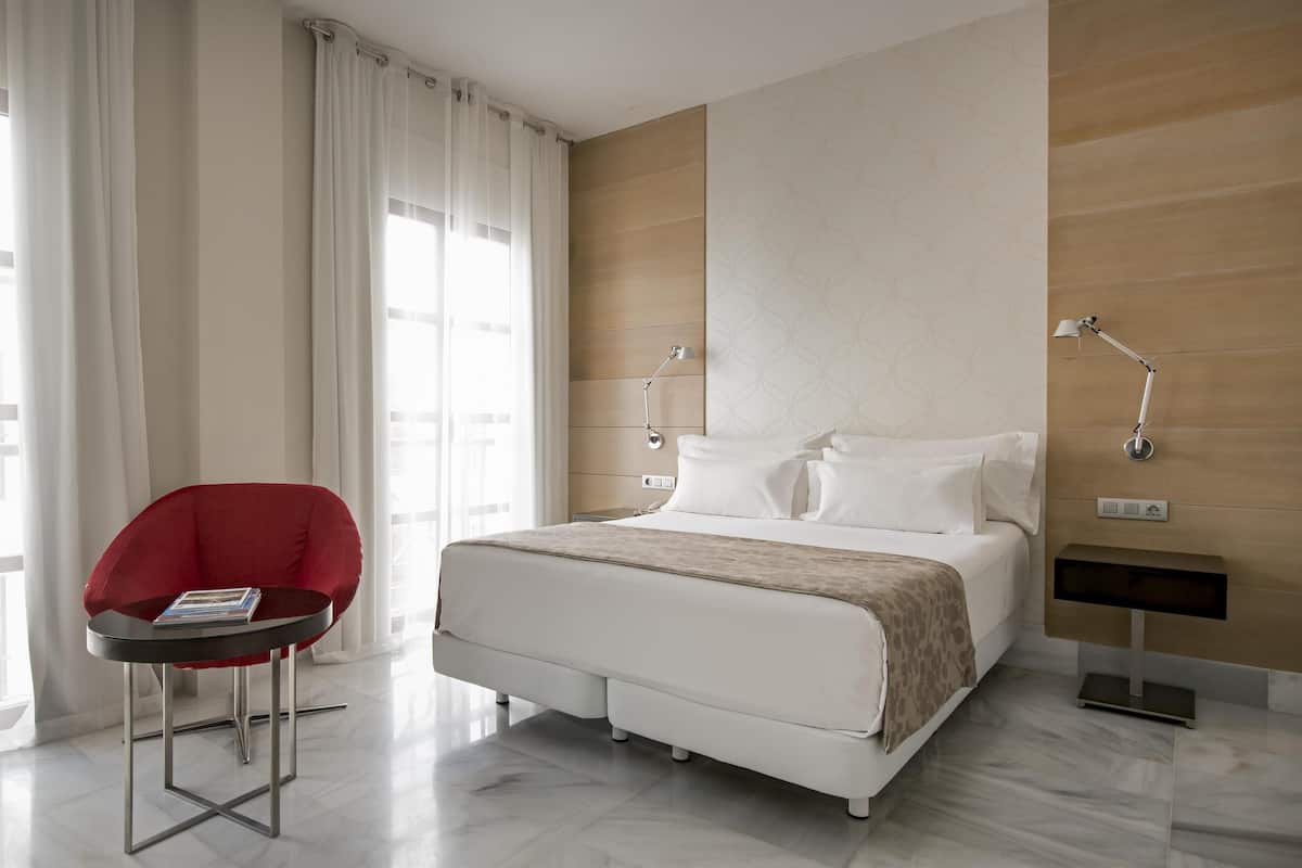 Superior-huone | 1 makuuhuone, minibaari, tallelokero huoneessa, työpöytä