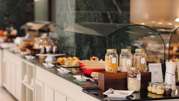 Dagelijks ontbijtbuffet (toeslag)