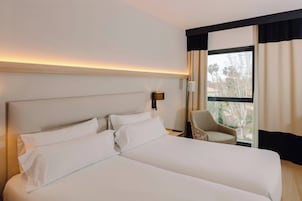 Minibar, in-room safe, desk, blackout drapes