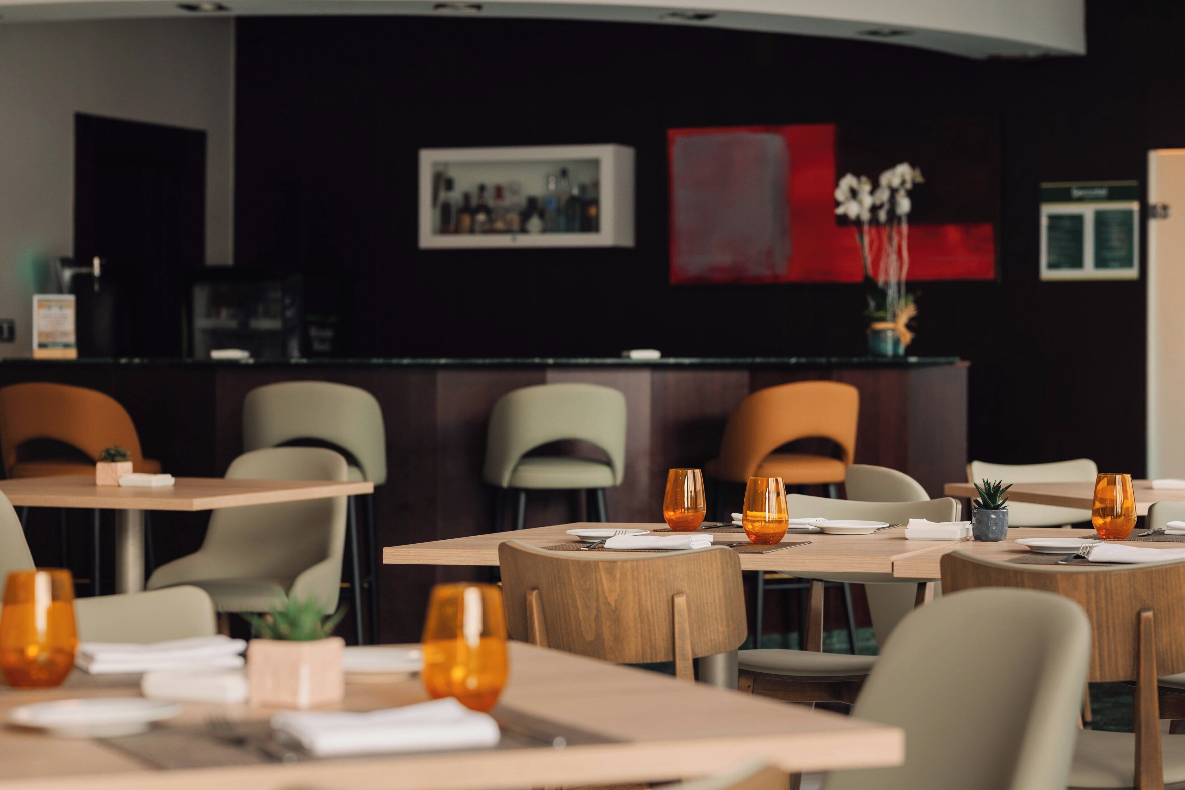 Ze serveren er lunch en diner 