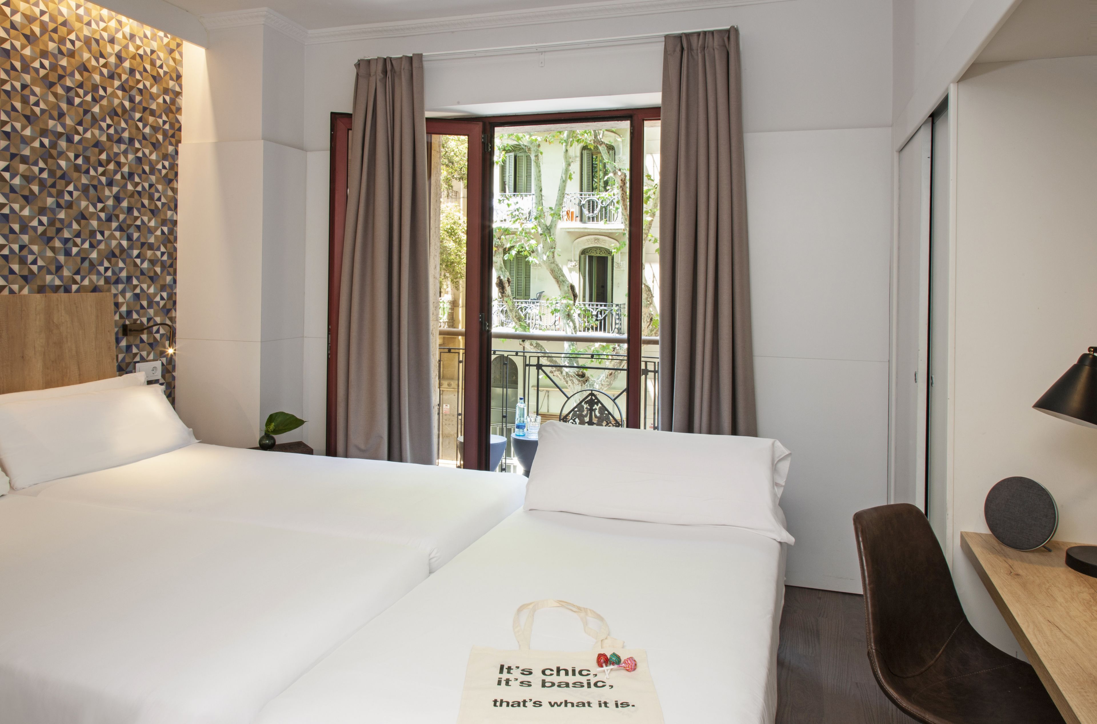 Foto - Chic & Basic Velvet