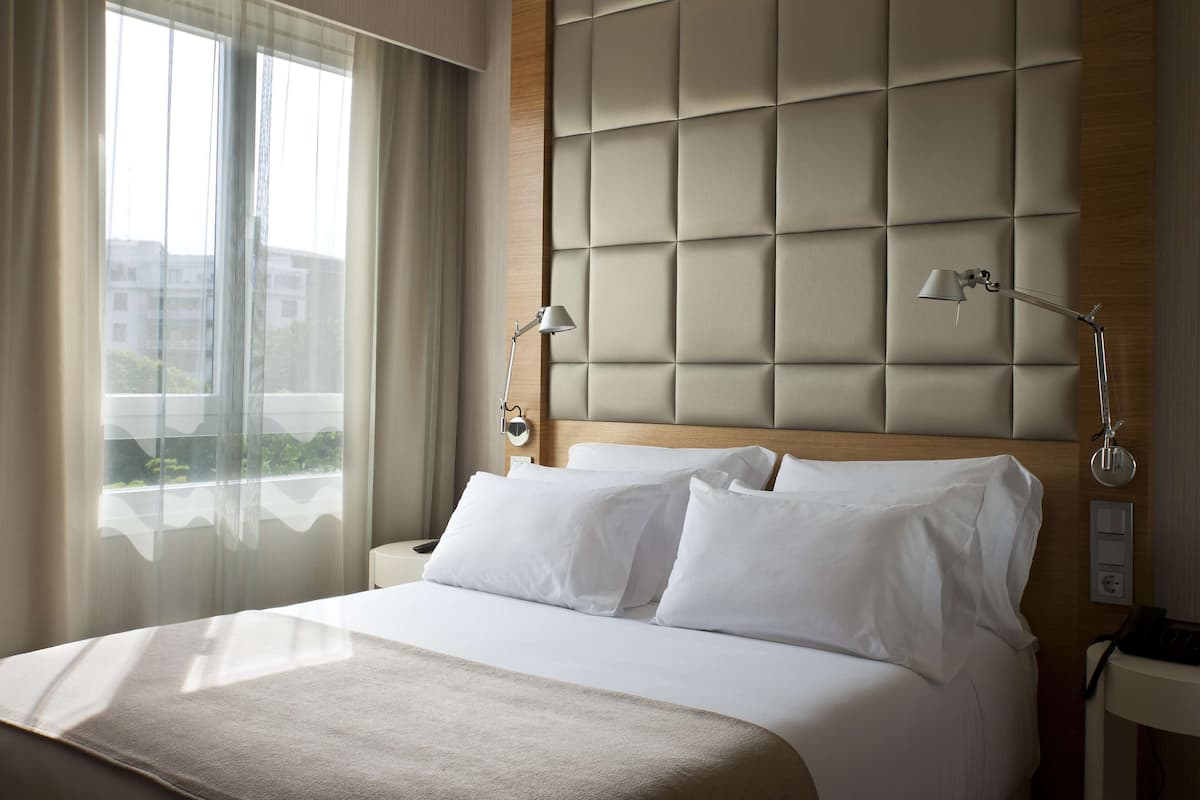 minibar, in-room safe, desk, blackout curtains