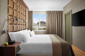 Minibar, in-room safe, desk, blackout drapes