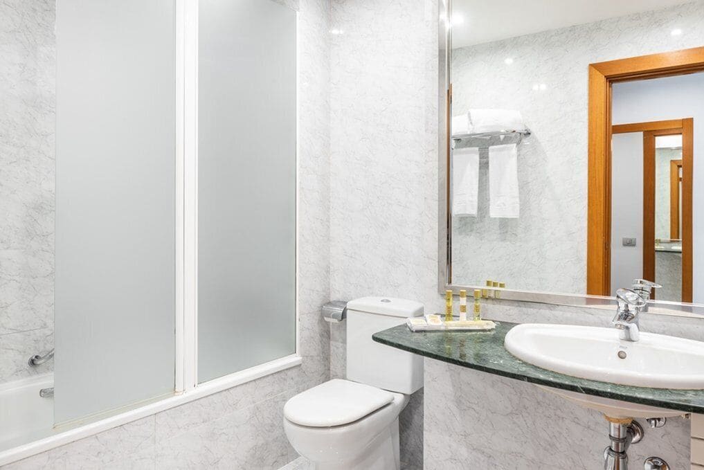 minibar, in-room safe, desk, soundproofing