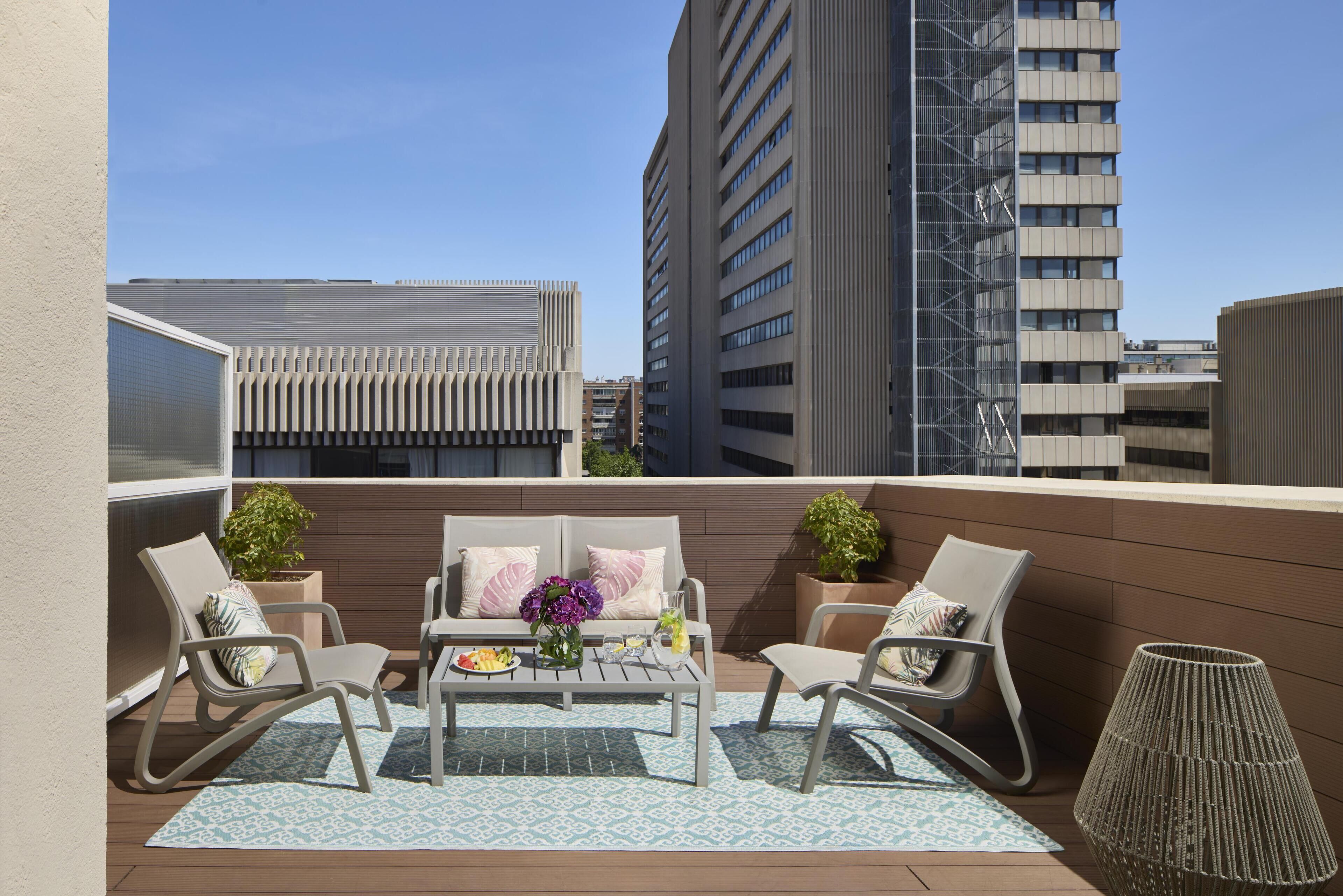 Minibar, in-room safe, desk, blackout curtains