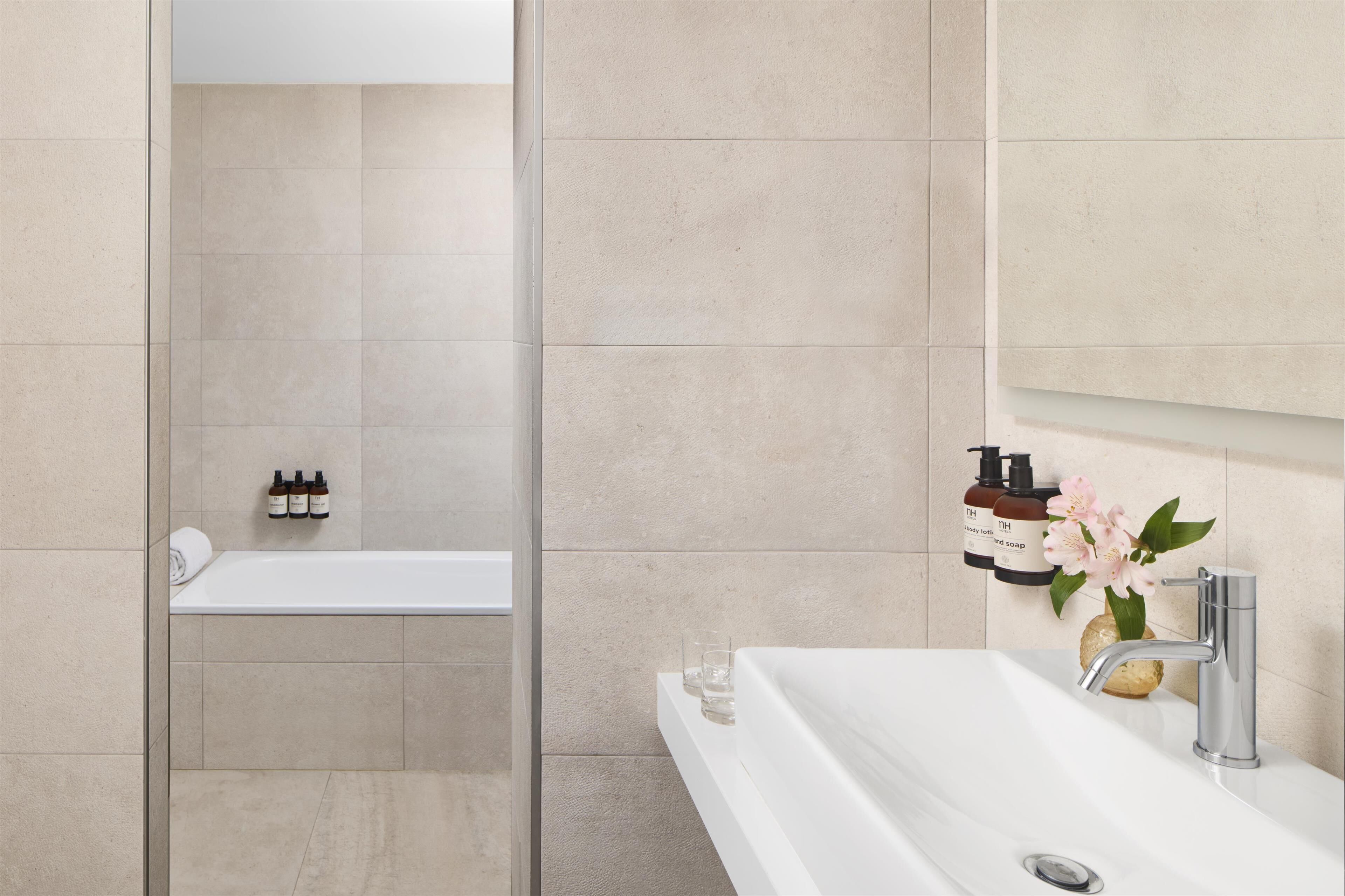 minibar, in-room safe, desk, blackout curtains