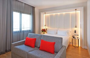 Hochwertige Bettwaren, Daunenbettdecken, Minibar, Zimmersafe