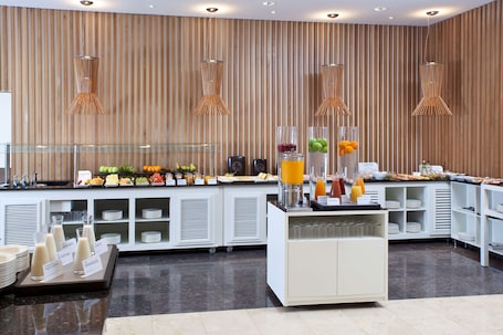 Daily buffet breakfast for a fee