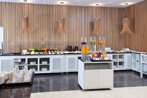 Daily buffet breakfast for a fee