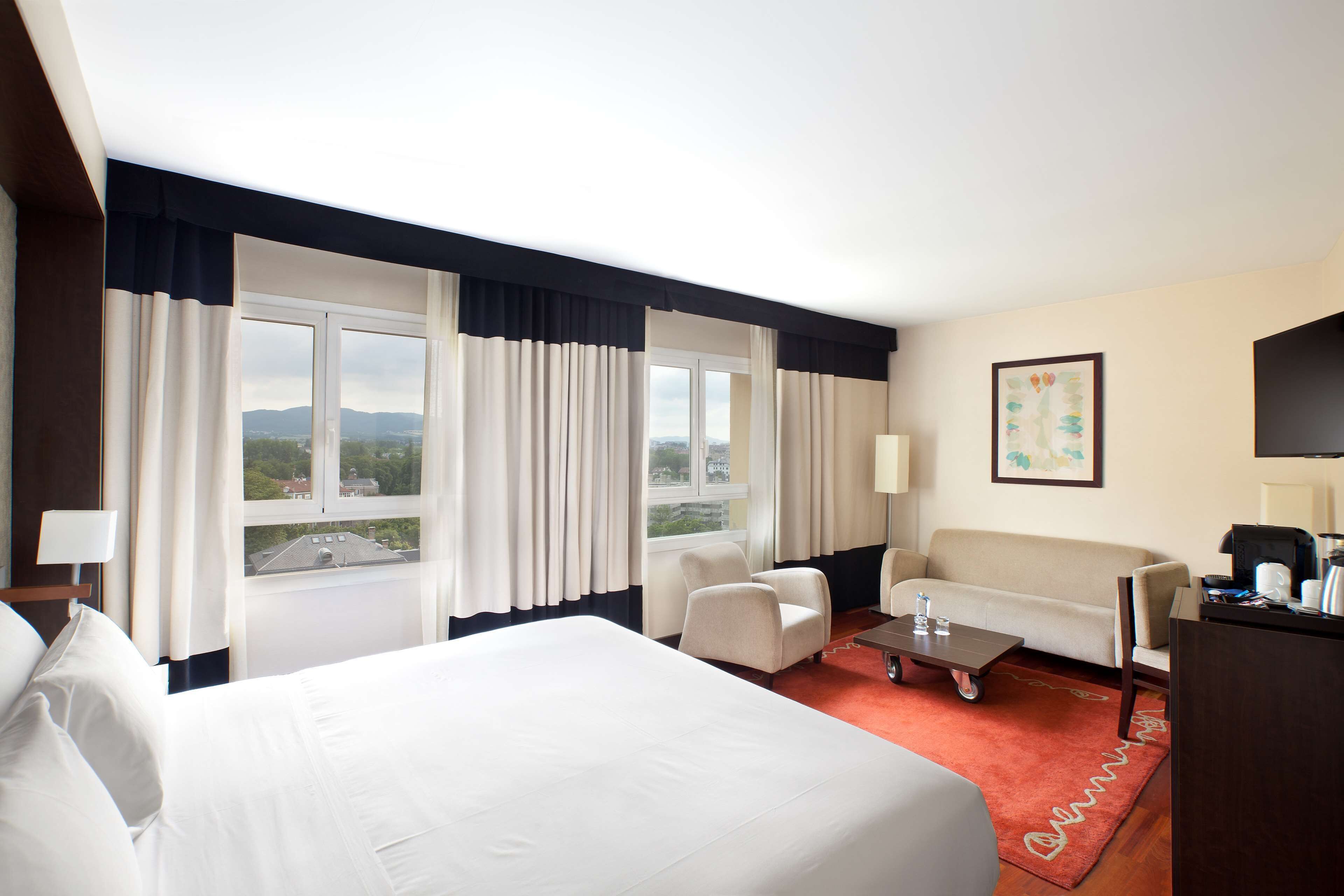 superior room | 1 bedroom, minibar, in-room safe, desk