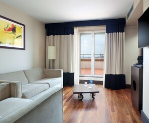 Minibar, in-room safe, desk, blackout curtains