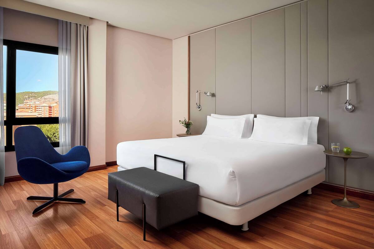 minibar, in-room safe, desk, blackout curtains