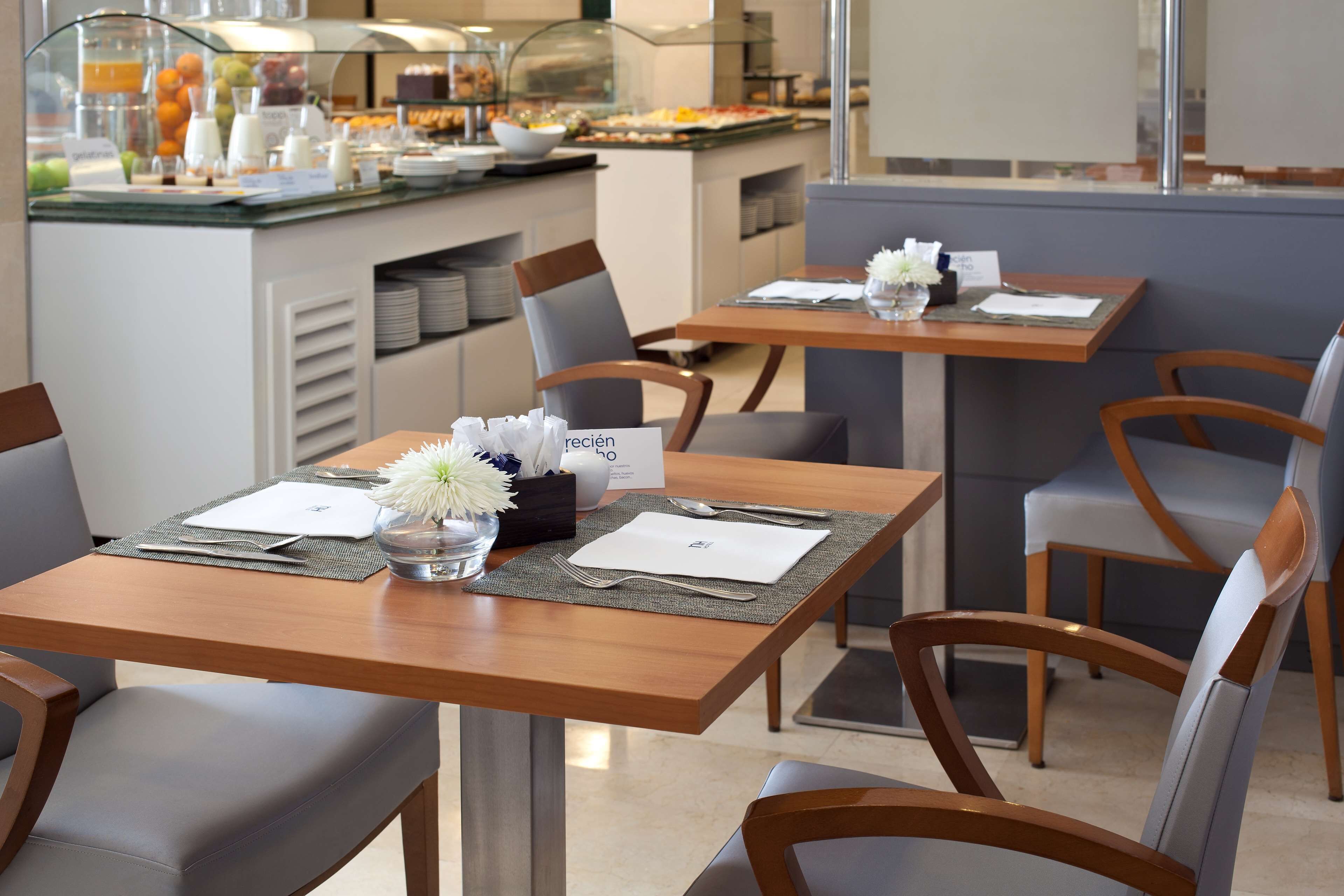 daily buffet breakfast for a fee