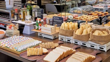 Daily buffet breakfast for a fee