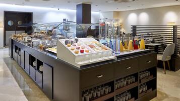 Daily buffet breakfast (EUR 14.9 per person)