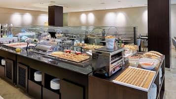 Daily buffet breakfast (EUR 14.9 per person)