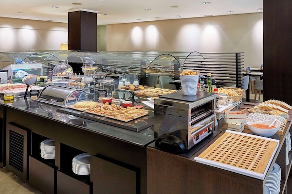 Daily buffet breakfast (EUR 14.9 per person)