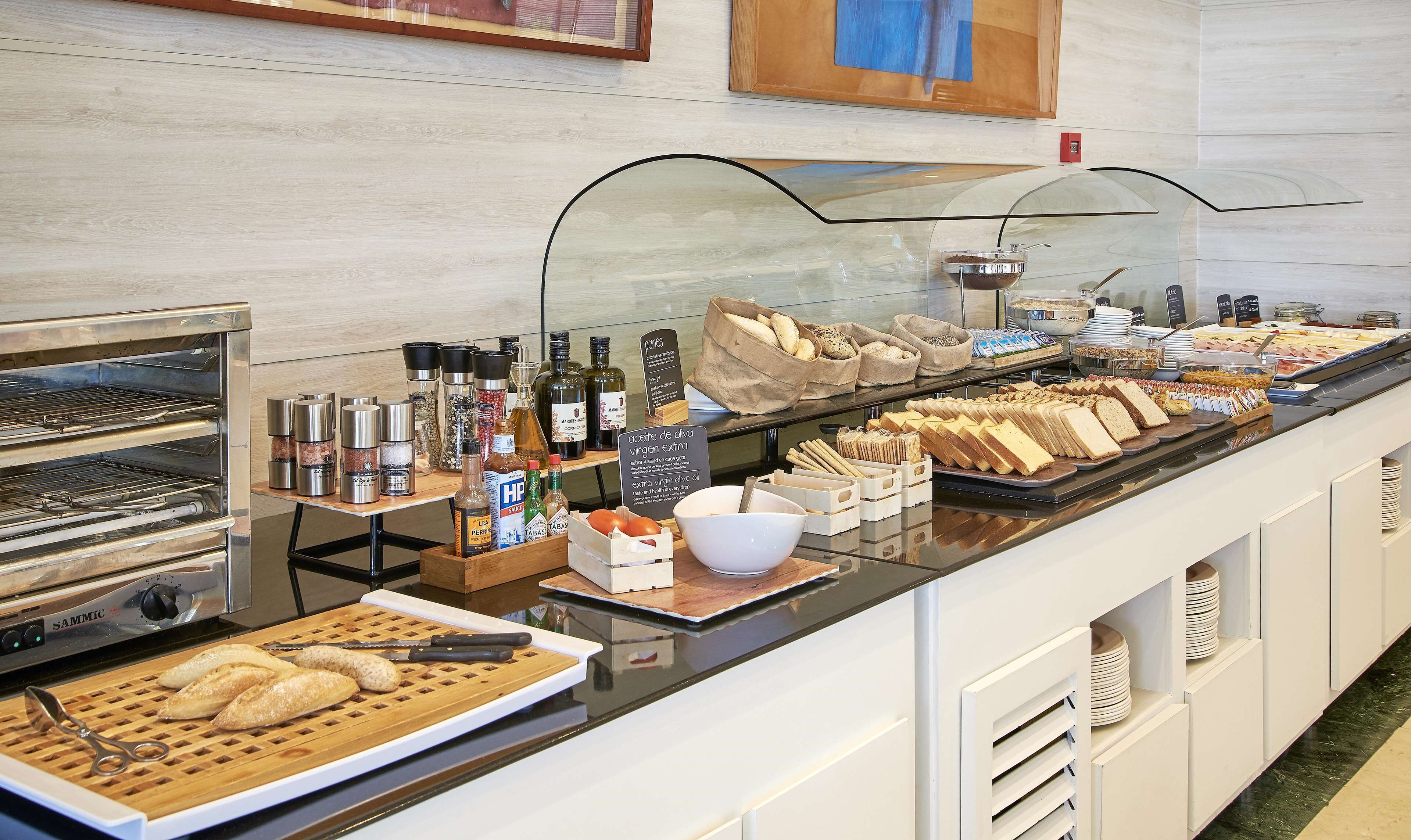 daily buffet breakfast for a fee