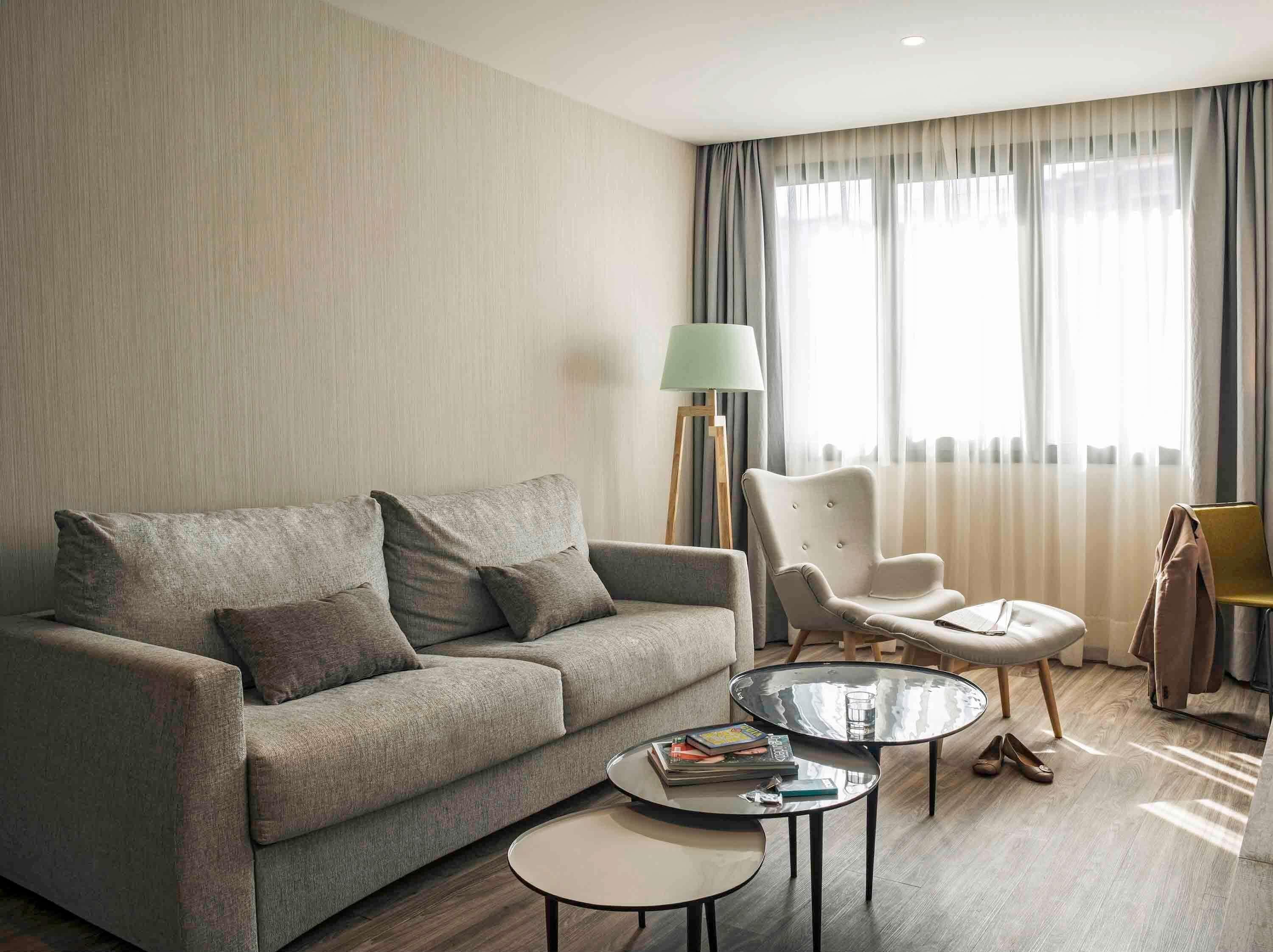 Chambre Familiale avec lits jumeaux, plusieurs lits (and sofa)