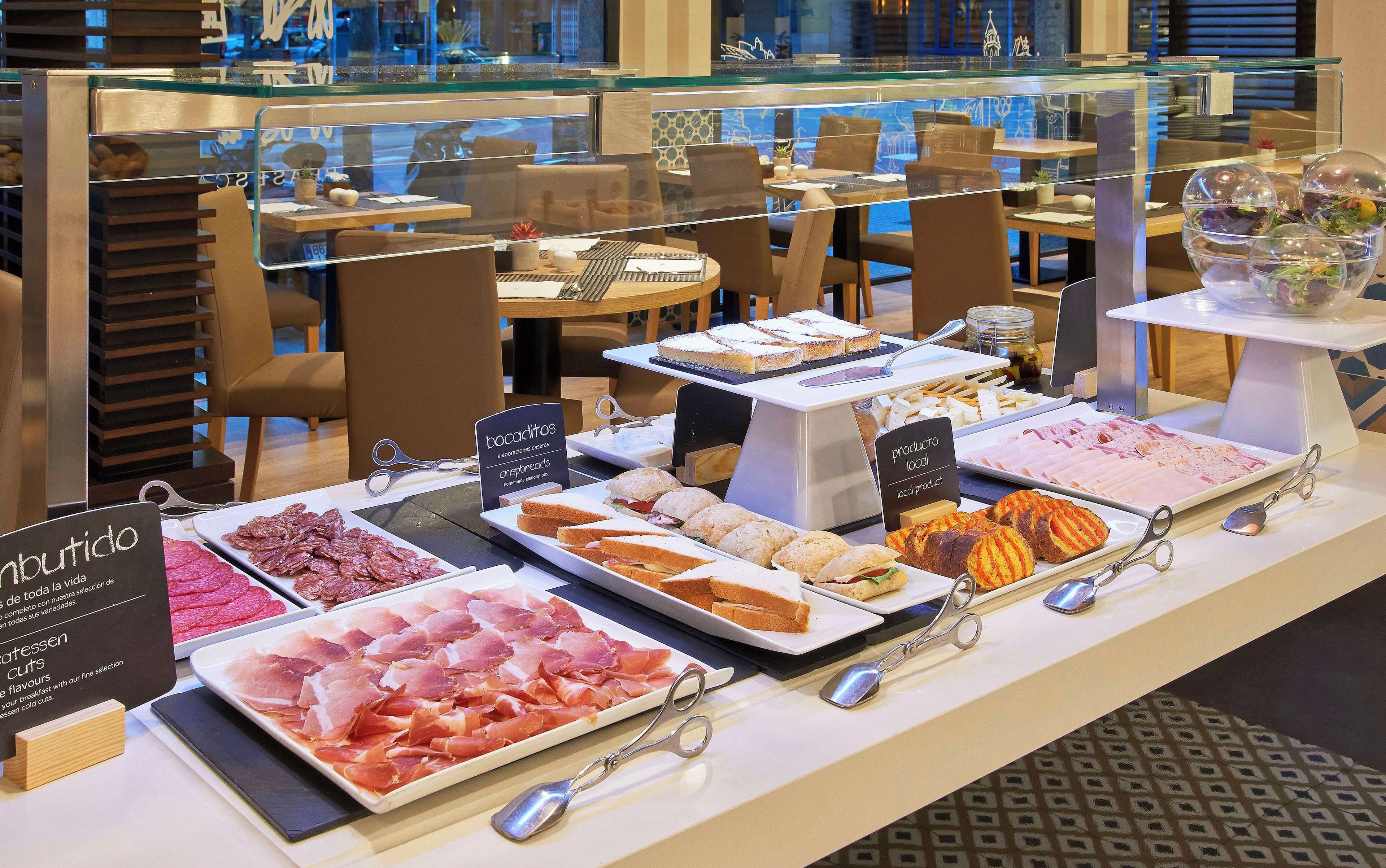 daily buffet breakfast for a fee