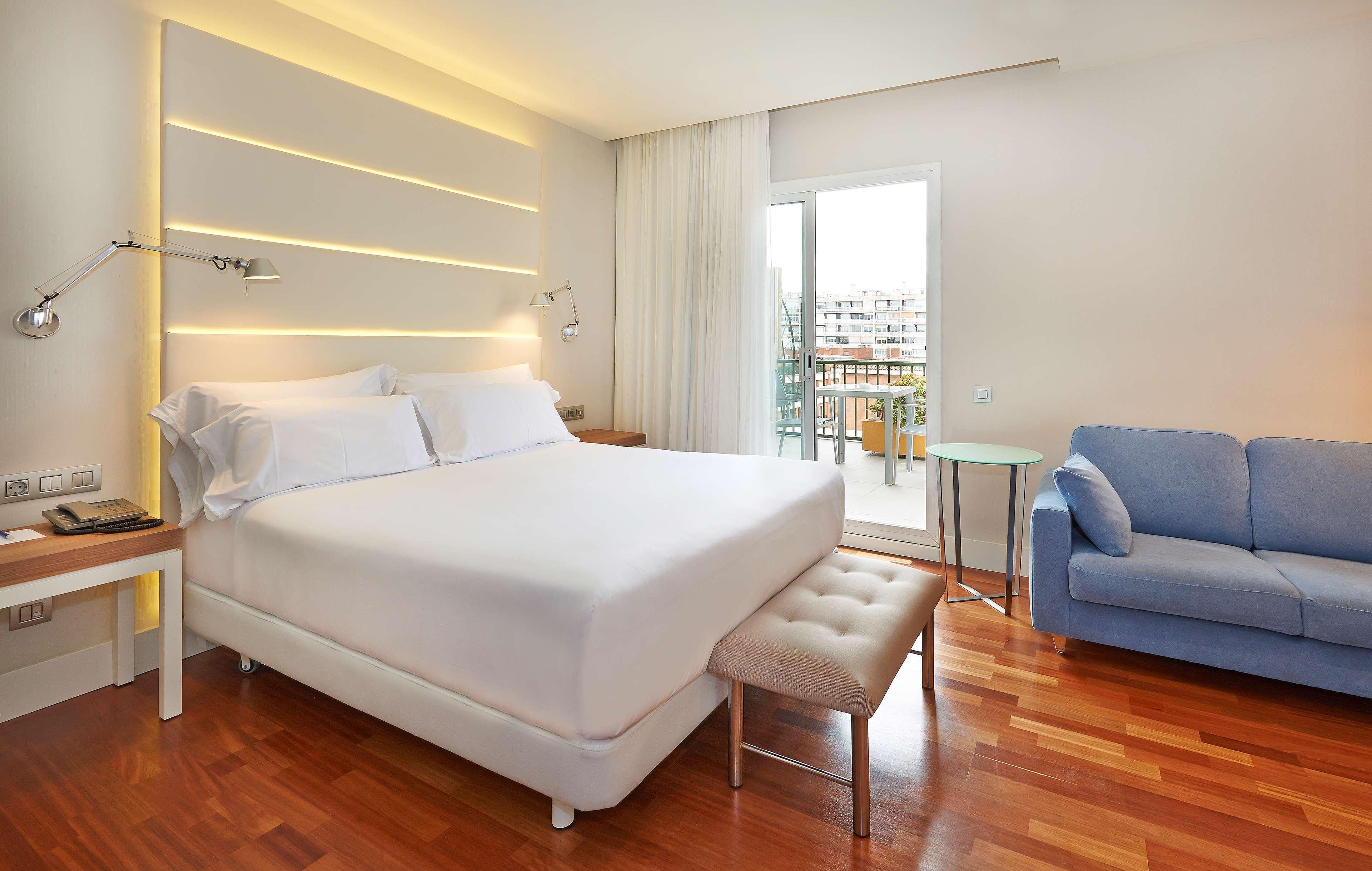 1 bedroom, minibar, in-room safe, desk