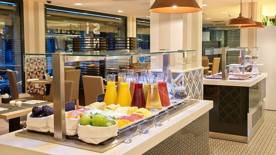 NH Barcelona Les Corts