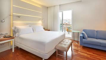 Chambre Supérieure, terrasse (View) | 1 chambre, minibar, coffres-forts dans les chambres, bureau