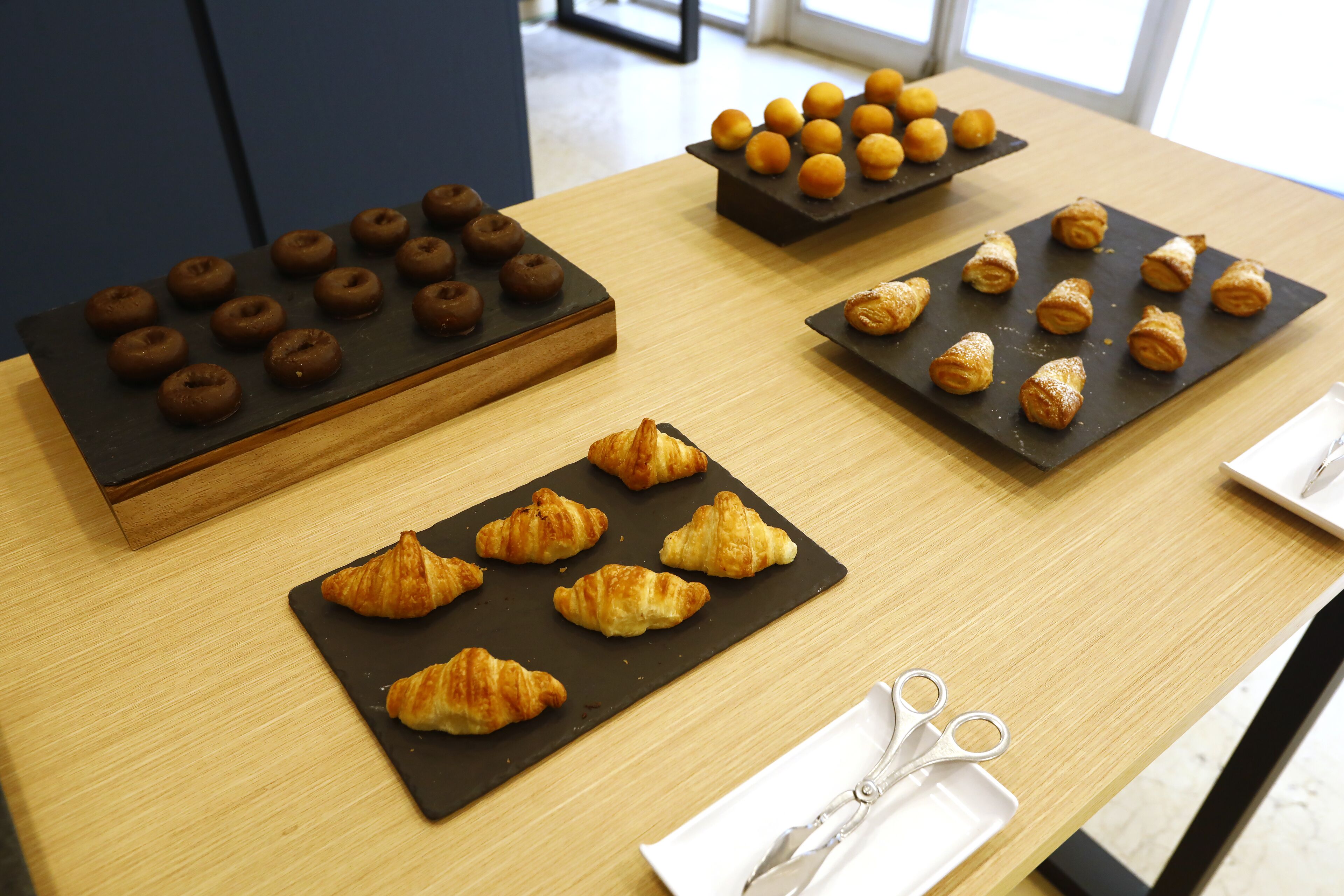 daily buffet breakfast (eur 10 per person)