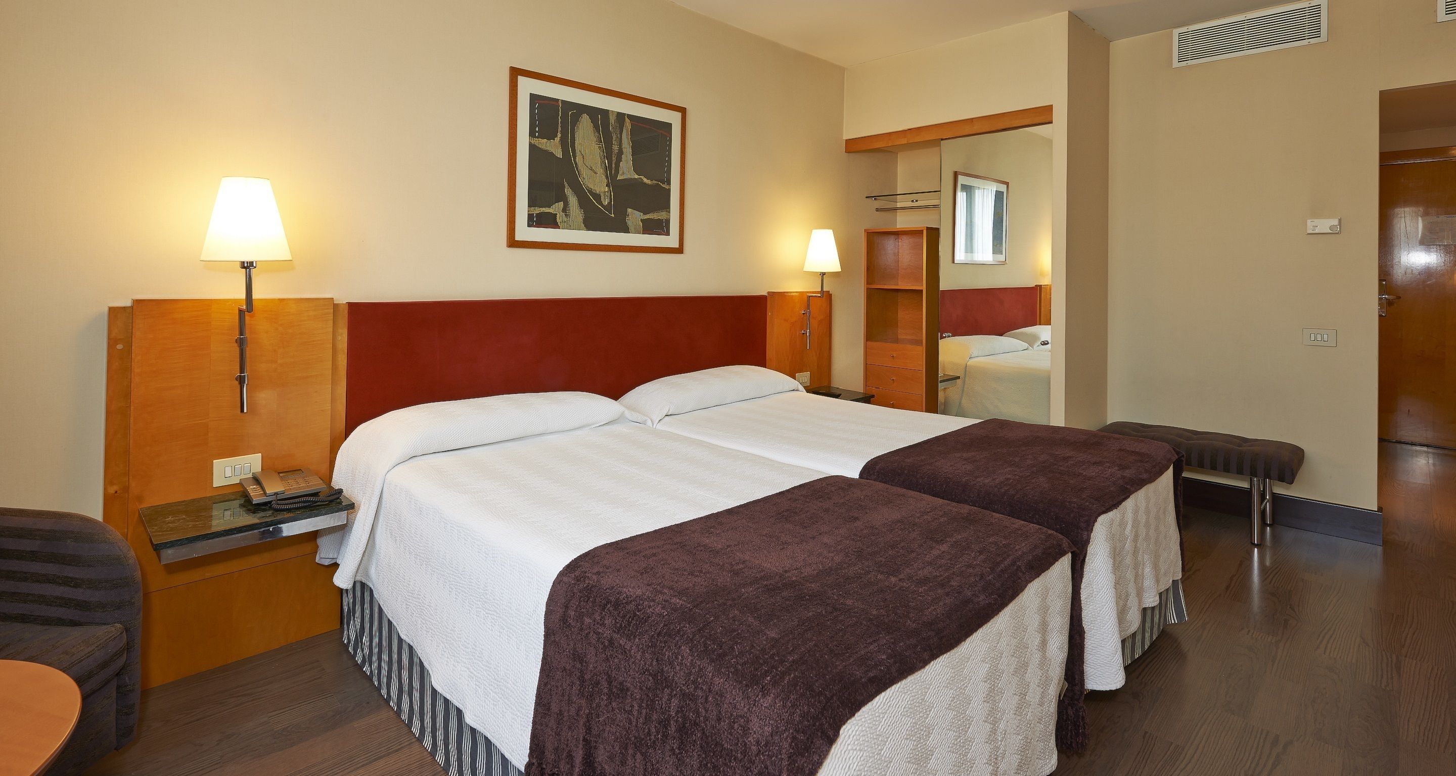 1 bedroom, premium bedding, minibar, in-room safe