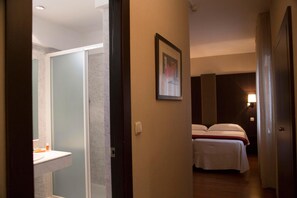 Minibar, in-room safe, desk, blackout curtains