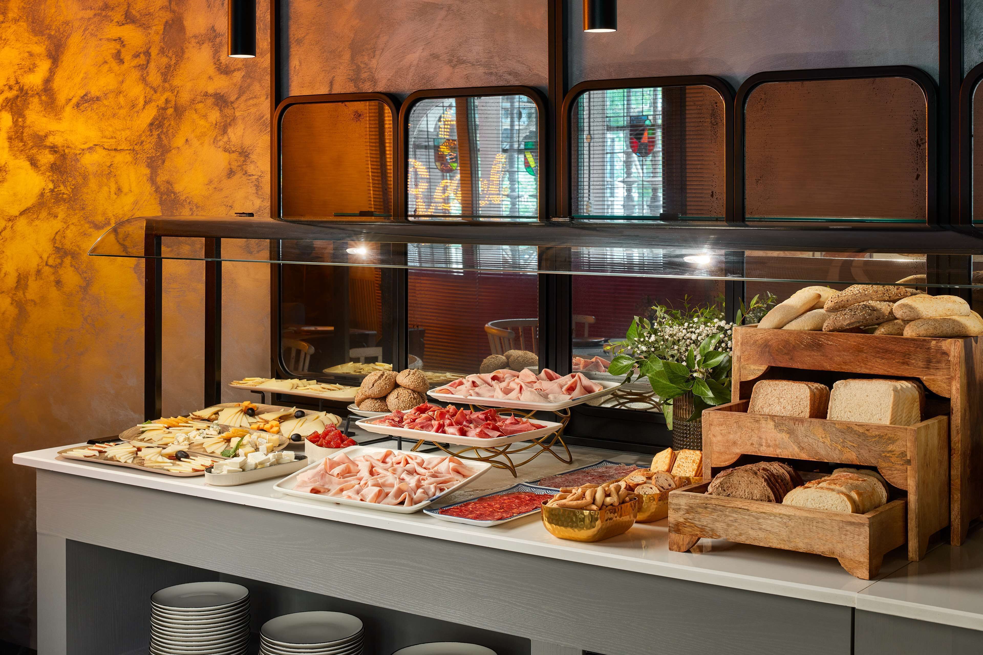 daily buffet breakfast (eur 18.90 per person)