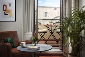 Minibar, in-room safe, desk, blackout drapes