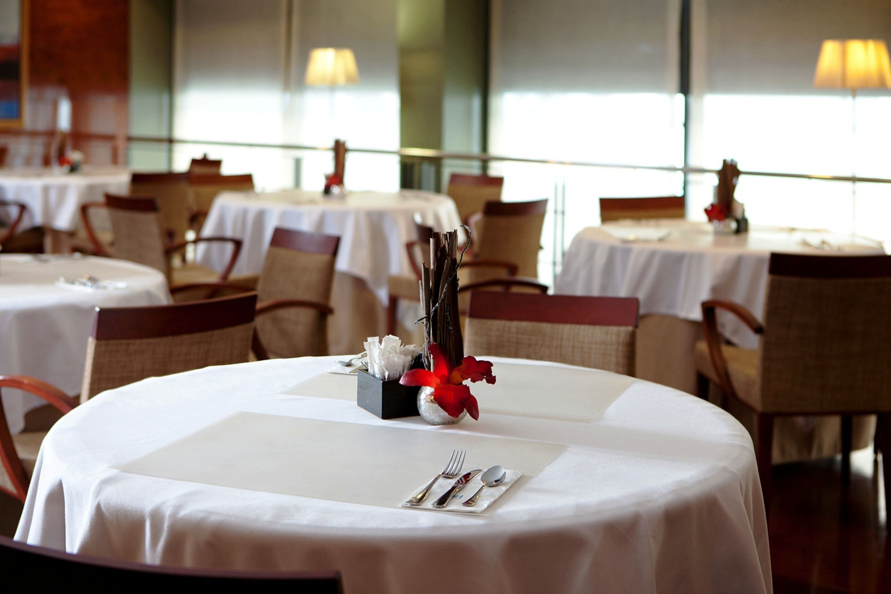 daily buffet breakfast for a fee