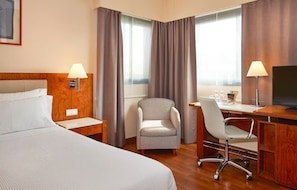 Doppia Superior, vista città | 1 camera, biancheria da letto ipoallergenica, minibar