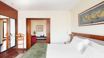 1 dormitorio, ropa de cama hipoalergénica, minibar y caja fuerte